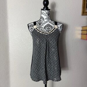 Xhilaration Black and White Geometric Camisole